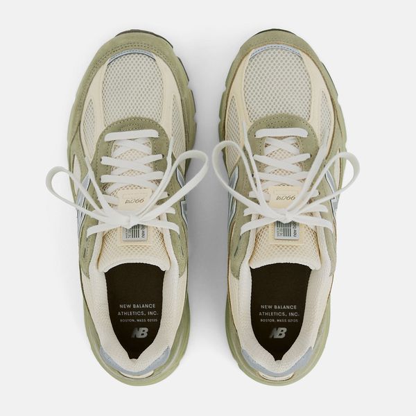 Оригінальні кросівки New Balance 990v4 Made in USA "Olive leaf / Permafrost / Light Olive" (U9901MX) U9901MX фото