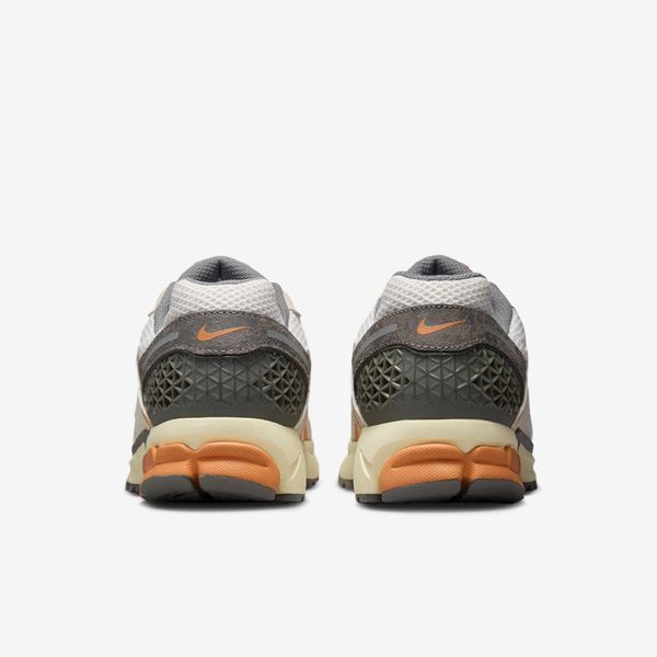 Оригінальні чоловічі кросівки Nike Zoom Vomero 5 "Phantom/ Flat Pewter-Copper Moon" (IB7469-030) IB7469-030 фото