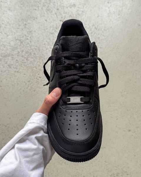 Оригинальные мужские кроссовки Nike Air Force 1 07 Low Triple Black (CW2288-001) CW2288-001 фото