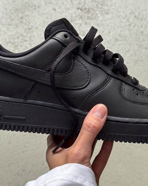 Оригинальные мужские кроссовки Nike Air Force 1 07 Low Triple Black (CW2288-001) CW2288-001 фото