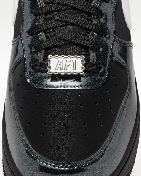 Оригінальні чоловічі кросівки Nike Air Force 1 '07 LV8 "Black/White" (IB6843-001) IB6843-001 фото