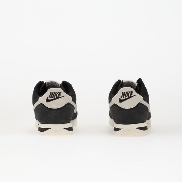 Оригінальні чоловічі кросівки Nike Cortez Premium Suede "Black White" (HV4456-001) HV4456-001 фото