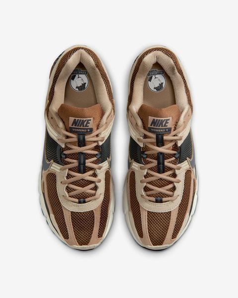 Оригінальні чоловічі кросівки Nike Zoom Vomero 5 "Light British Tan/British Khaki/Linen/Dark Smoke Grey" (HF1553-202) HF1553-202 фото