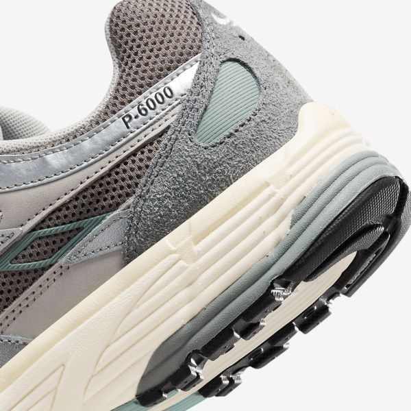 Оригинальные кроссовки Nike P-6000 "Flat Pewter / Light Iron Ore / Metallic Silver" (FN7509-029) FN7509-029 фото