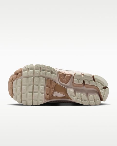 Оригинальные кроссовки Nike Zoom Vomero 5 "Light Orewood Brown/Hemp/Phantom/Metallic Gold" (IV4311-101) IV4311-101 фото
