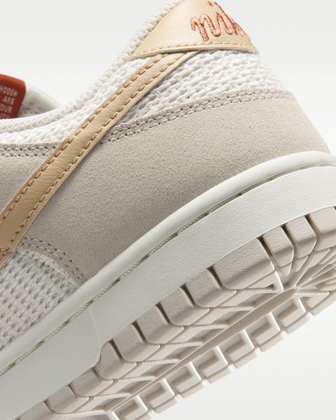 Оригинальные кроссовки Nike Wmns Dunk Low SE "Sail/Light Orewood Brown/Sail/Linen" (IH2479-101) IH2479-101 фото