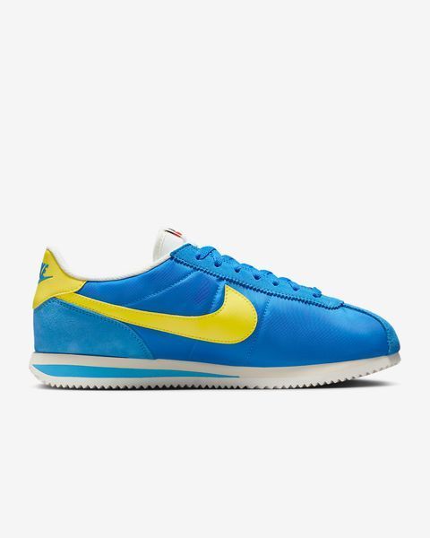 Оригінальні чоловічі кросівки Nike Cortez Textile "Light Photo Blue/Sail/Muslin/Lightning" (HF0263-402) HF0263-402 фото