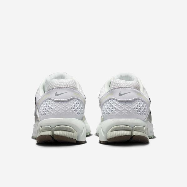 Оригінальні жіночі кросівки Nike Wmns Zoom Vomero 5 "White/ Summit White-Lt Smoke Grey" (FJ2028-103) FJ2028-103 фото
