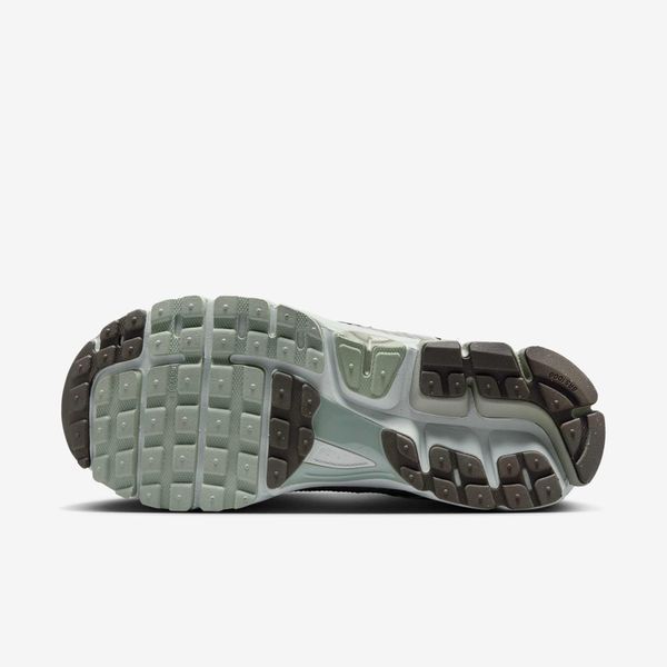 Оригінальні жіночі кросівки Nike Wmns Zoom Vomero 5 "White/ Summit White-Lt Smoke Grey" (FJ2028-103) FJ2028-103 фото