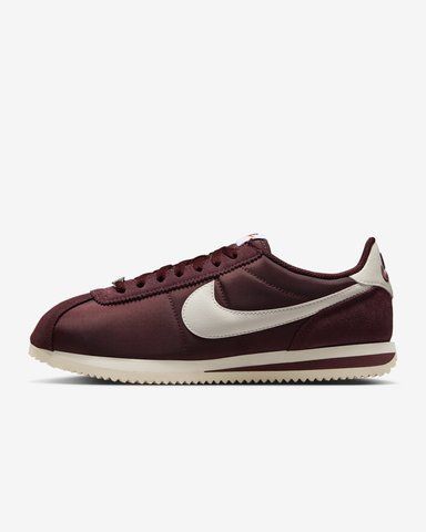 Оригінальні кросівки Nike Wmns Cortez Textile "Burgundy Crush/Sail" (DZ2795-605) DZ2795-605 фото