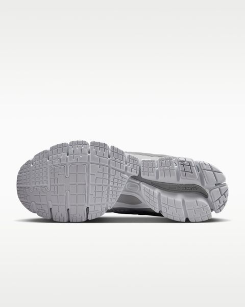 Оригінальні жіночі кросівки Nike Zoom Skylon 11 "White/Grey Fog/Metallic Silver" (IU7360-103) IU7360-103 фото