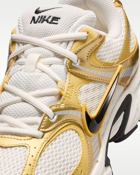Оригинальные кроссовки Nike V5 RNR "Sail/Buff Gold/Saturn Gold/Black" (HJ5228-107) HJ5228-107 фото