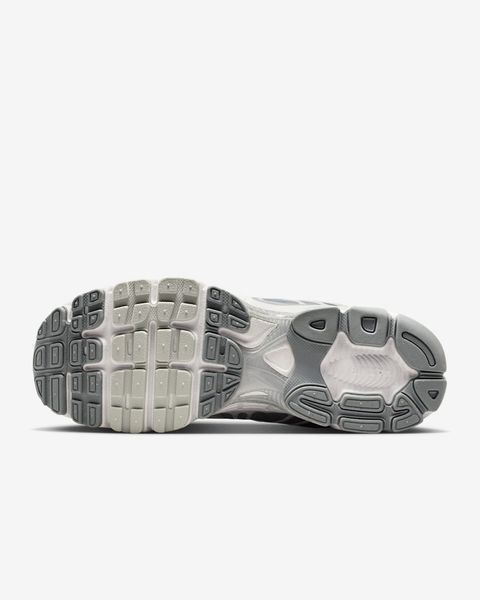 Оригінальні чоловічі кросівки Nike Air Max Moto 2k "Wolf Grey/Vast Grey/Cool Grey" (IO9279-004) IO9279-004 фото