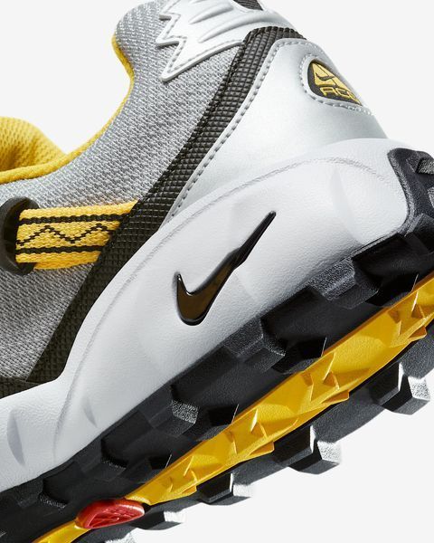 Оригінальні чоловічі кросівки Nike ACG Phassad "Black/Metallic Silver/Pure Platinum/Yellow Zest" (HM7133-001) HM7133-001 фото