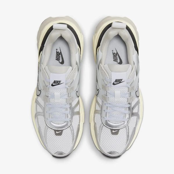 Оригінальні жіночі кросівки Nike Wmns V2K Run "Pure Platinum/Light Iron Ore" (FD0736-100) FD0736-100 фото
