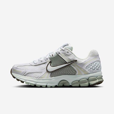 Оригинальные женские кроссовки Nike Wmns Zoom Vomero 5 "White/ Summit White-Lt Smoke Grey" (FJ2028-103) FJ2028-103 фото