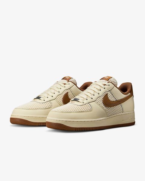 Оригінальні чоловічі кросівки Nike Air Force 1 '07 LV8 "Coconut Milk/Canyon Gold/Light British Tan" (IB7719-113) IB7719-113 фото