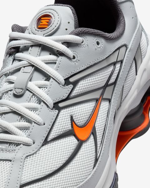 Оригинальные мужские кроссовки Nike Shox Ride 2 "Photon Dust/Light Smoke Grey/Medium Ash/Total Orange" (IO4296-004) IO4296-004 фото