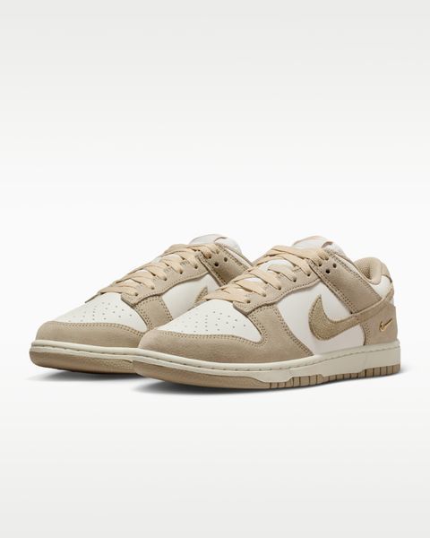 Оригінальні кросівки Nike Wmns Dunk Low "Sail/White/Metallic Gold/Linen" (IO4244-101) IO4244-101 фото
