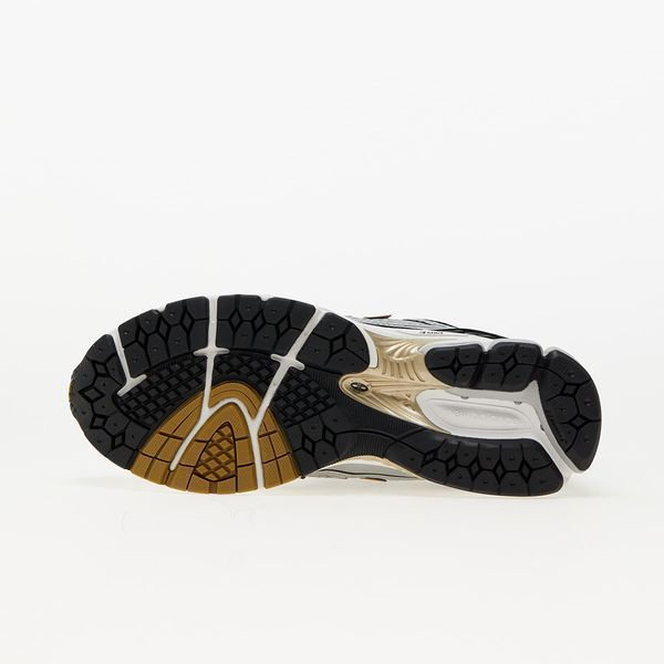 Оригинальные кроссовки New Balance 1906 "White/ Metallic Silver/ Metallic Gold" (M1906RA) M1906RA фото