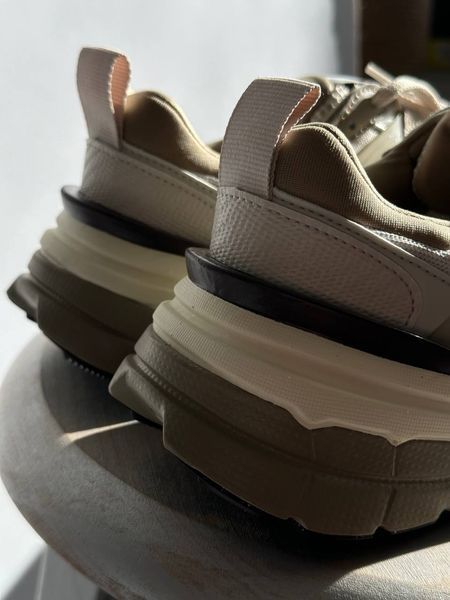Оригінальні жіночі кросівки Nike Wmns V2K Run "Light Orewood Brown / Khaki / Earth" (FD0736-103) FD0736-103 фото
