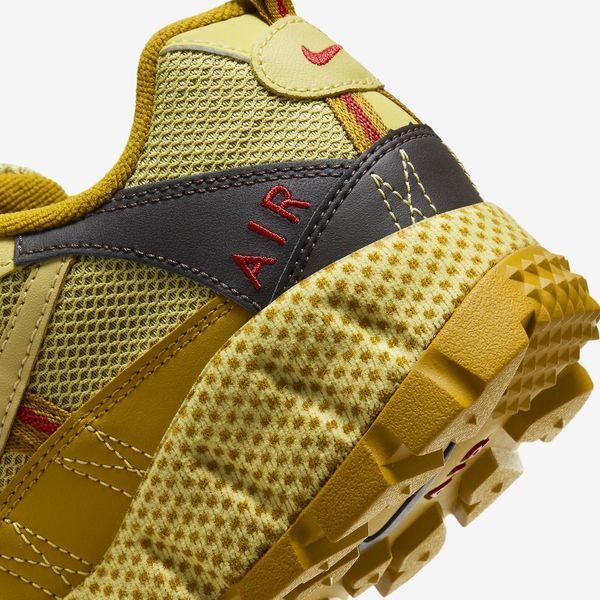 Оригінальні чоловічі кросівки Nike Air Humara QS "Buff gold / Bronzine" (FJ7098-701) FJ7098-701 фото
