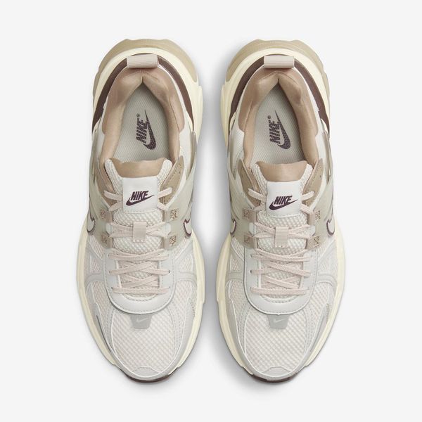 Оригінальні жіночі кросівки Nike Wmns V2K Run "Light Orewood Brown / Khaki / Earth" (FD0736-103) FD0736-103 фото