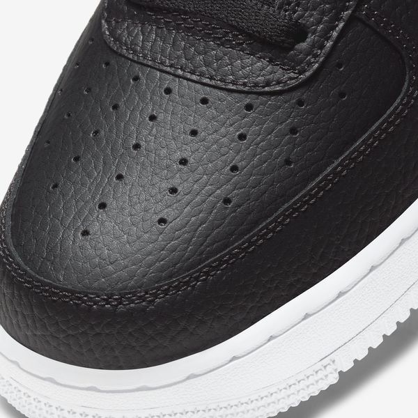 Оригінальні чоловічі кросівки Nike Air Force 1 `07 Low "Black / White" (CT2302-002) CT2302-002 фото