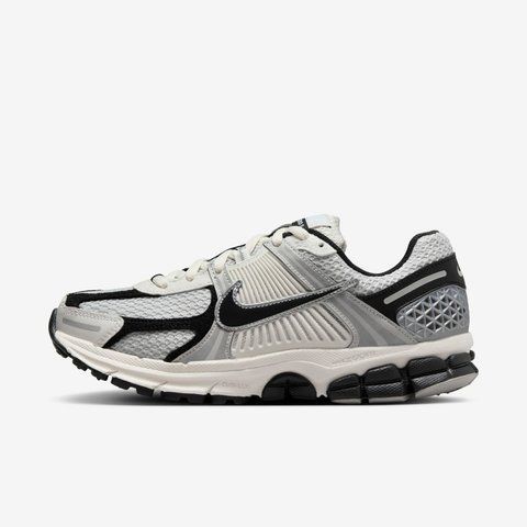 Оригінальні кросівки Nike Zoom Vomero 5 " Photon Dust/Phantom/Metallic Silver" (HQ1182-001) HQ1182-001 фото