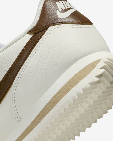 Оригінальні жіночі кросівки Nike Wmns Cortez Leather "Sail/Khaki/White/Cacao Wow" (DN1791-104) DN1791-104 фото