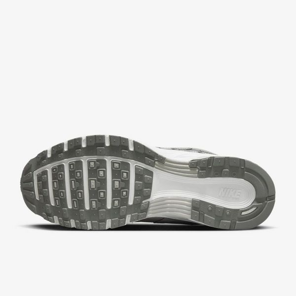 Оригінальні чоловічі кросівки Nike P-6000 Premium "Light Iron Ore/Photon Dust/Flat Pewter" (FN6837-012) FN6837-012 фото