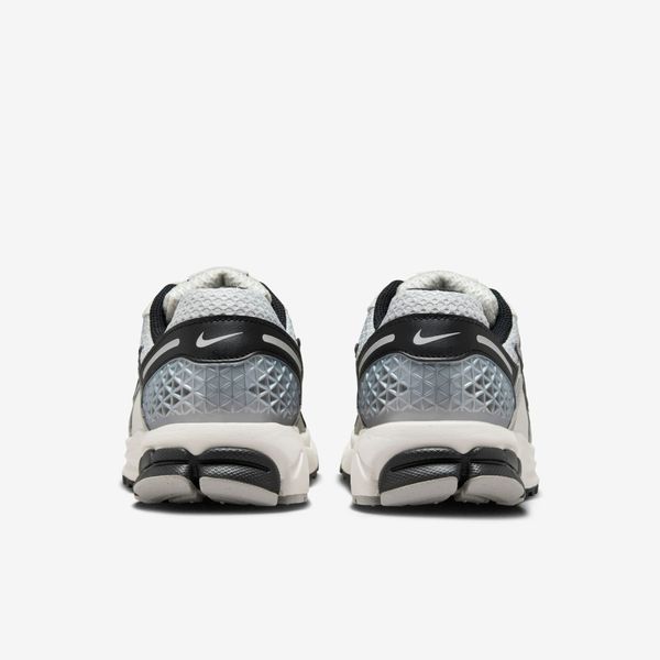 Оригінальні кросівки Nike Zoom Vomero 5 " Photon Dust/Phantom/Metallic Silver" (HQ1182-001) HQ1182-001 фото