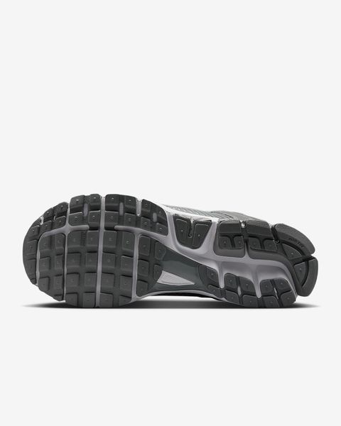 Оригінальні чоловічі кросівки Nike Zoom Vomero 5 "Cool Grey/Wolf Grey/White" (HF1553-003) HF1553-003 фото