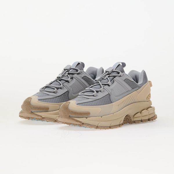 Оригінальні чоловічі кросівки Nike Zoom Vomero Roam "Wolf Grey/ Wolf Grey-Sanddrift-Hemp" (HJ4646-001) HJ4646-001 фото