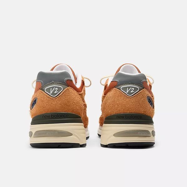 Оригінальні кросівки New Balance 991v2 Made in UK "Gold Earth/Golden Ochre/Moon Mist" (U991OV2) U991OV2 фото