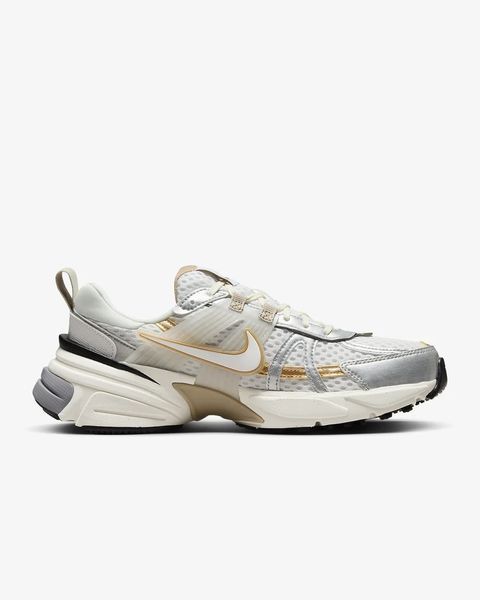Оригінальні жіночі кросівки Nike Wmns V2K Run "White / Khaki / Metallic Silver" (HJ7245-100) HJ7245-100 фото