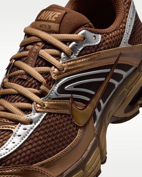 Оригинальные кроссовки Nike Air Max Moto 2K "Light British Tan/Cacao Wow/Metallic Silver" (HQ2056-202) HQ2056-202 фото