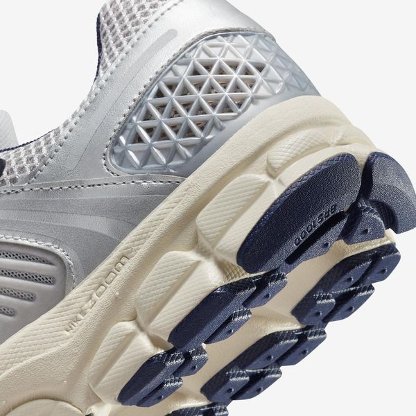 Оригінальні чоловічі кросівки Nike Zoom Vomero 5 "Pure Platinum / Laser Orange" (FJ4151-001) FJ4151-001 фото