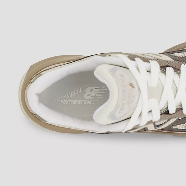 Оригінальні кросівки New Balance 990v6 Made in USA "Driftwood/Timberwolf/Mushroom" (U990SG6) U990SG6 фото