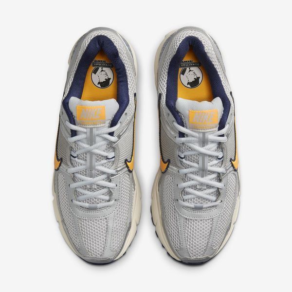 Оригінальні чоловічі кросівки Nike Zoom Vomero 5 "Pure Platinum / Laser Orange" (FJ4151-001) FJ4151-001 фото