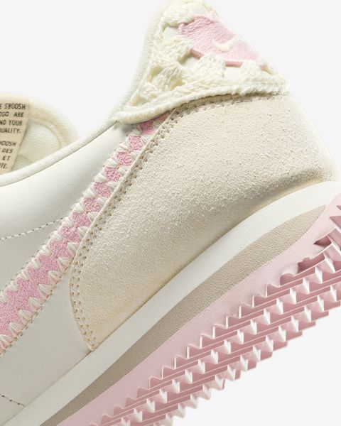 Оригінальні жіночі кросівки Nike Wmns Cortez Leather Valentine's Day "Sail/College Grey/Pink Foam" (HV6012-161) HV6012-161 фото