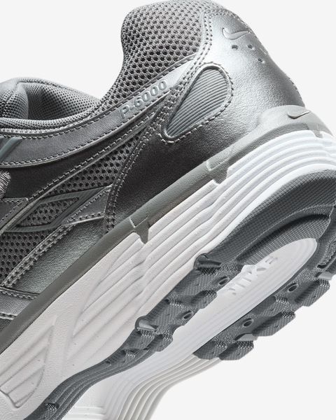 Оригинальные мужские кроссовки Nike P-6000 "Metallic Cool Grey/White/Wolf Grey" (CD6404-023) CD6404-023 фото