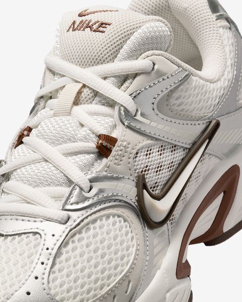 Оригінальні кросівки Nike V5 RNR "Sail/Fauna Brown/Phantom/Light Orewood Brown" (HQ7901-102) HQ7901-102 фото