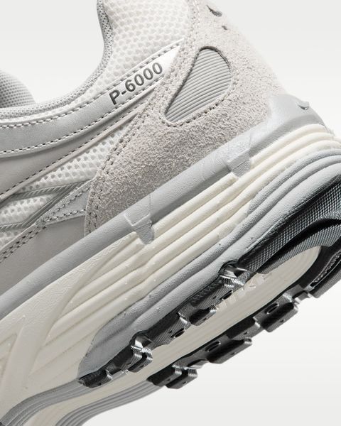 Оригінальні кросівки Nike P-6000 "Light Bone / Pale Ivory / Black / Sail" (IU7549-072) IU7549-072 фото