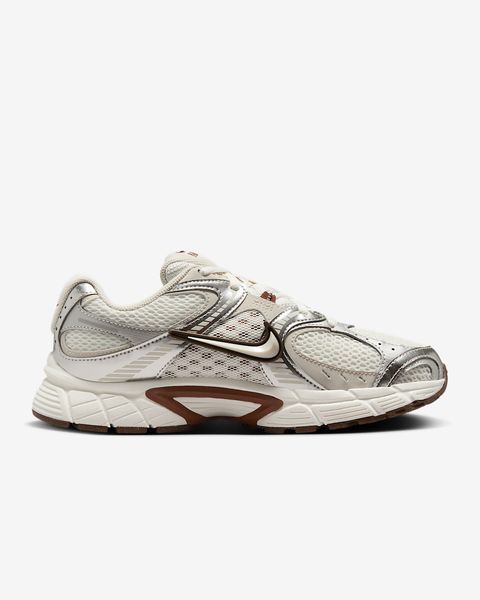 Оригінальні кросівки Nike V5 RNR "Sail/Fauna Brown/Phantom/Light Orewood Brown" (HQ7901-102) HQ7901-102 фото
