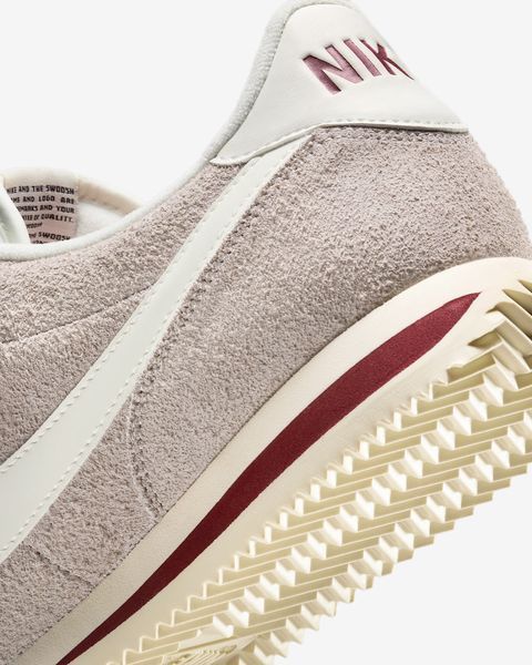 Оригинальные кроссовки Nike Cortez SE Suede "College Grey/Dark Team Red/Coconut Milk/Sail" (HF3142-001) HF3142-001 фото