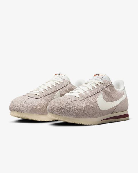 Оригинальные кроссовки Nike Cortez SE Suede "College Grey/Dark Team Red/Coconut Milk/Sail" (HF3142-001) HF3142-001 фото
