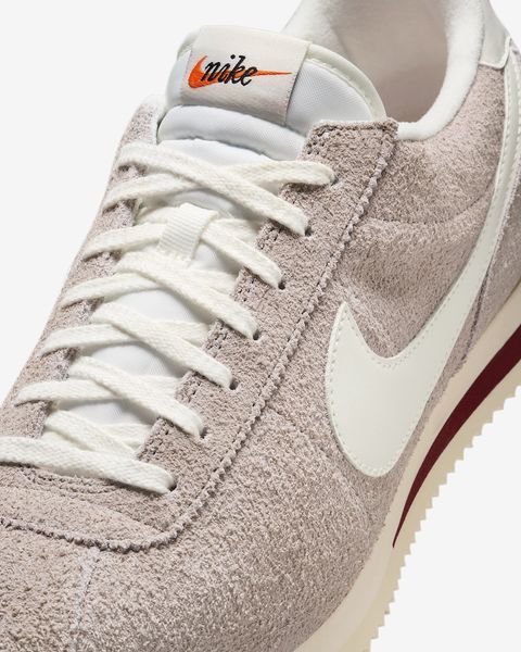 Оригинальные кроссовки Nike Cortez SE Suede "College Grey/Dark Team Red/Coconut Milk/Sail" (HF3142-001) HF3142-001 фото