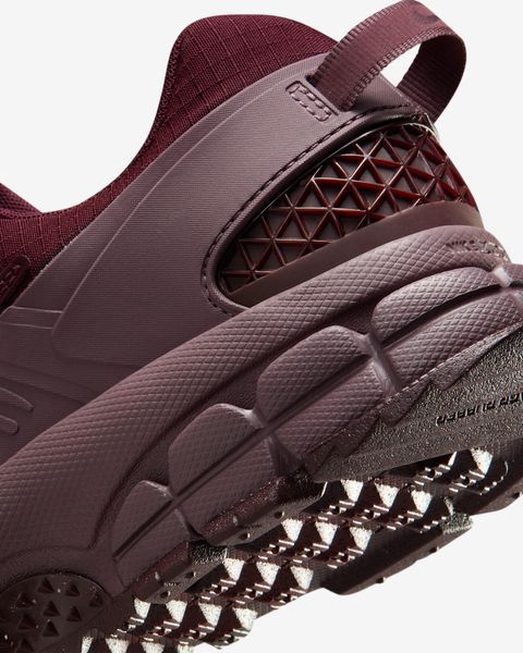 Оригінальні кросівки Nike Wmns Zoom Vomero Roam "Tart/Dark Team Red/Racer Blue/Burgundy Crush" (HQ2181-500) HQ2181-500 фото