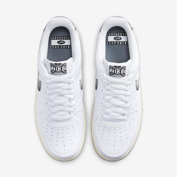 Оригінальні чоловічі кросівки Nike Air Force 1 Low '07 LX Classics "White/Smoke grey/Beach" (DV7183-100) DV7183-100 фото